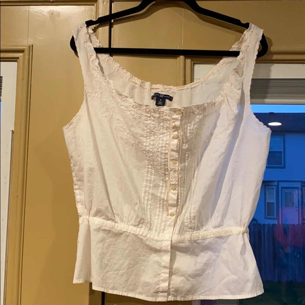 GAP cotton embroidered top Size M
